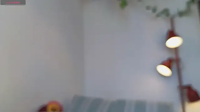 Tommyfoxboy live sex cam