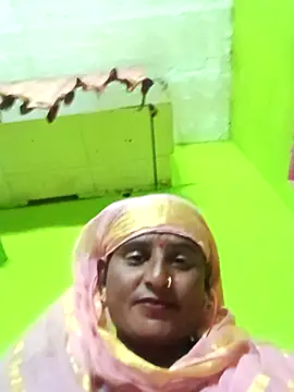 Quin_love143 live sex cam