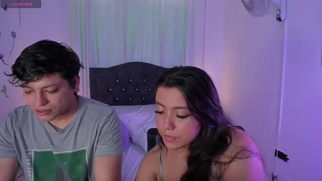 raiderandroxie live sex cam