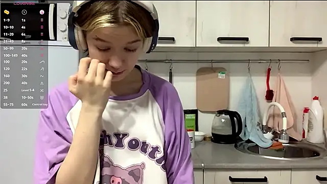 LorRebak live sex cam