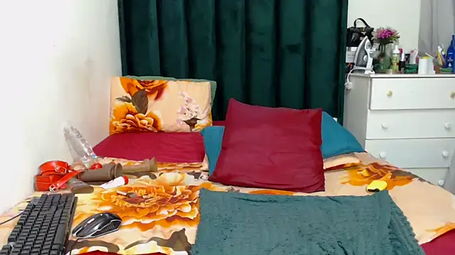 GaggingQueenxx live sex cam