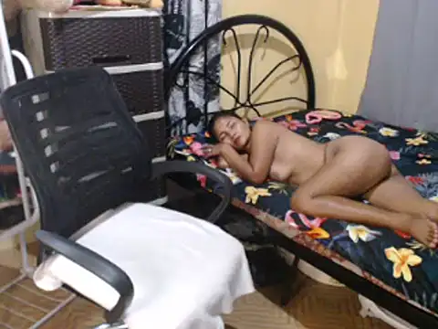 lovelyxmorena live sex cam