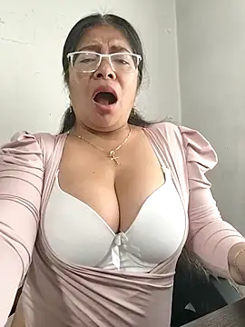 __valentina18 live sex cam