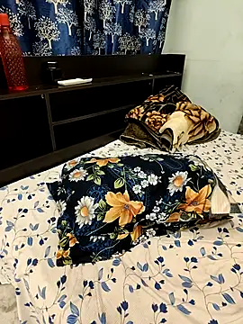 priya_26 live sex cam