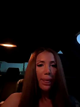 NicollleDiamondd live sex cam