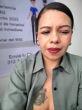 Ariana-07 live sex cam