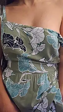 miaeyes live sex cam