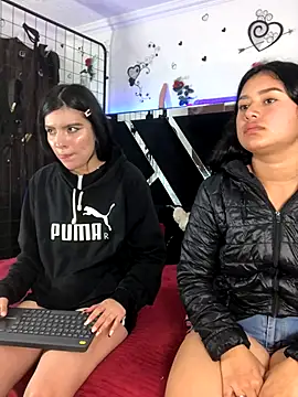 1lovelygirls live sex cam