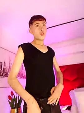 Noah_Xitruxx live sex cam