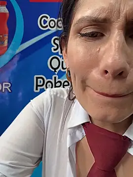 Alysson-- live sex cam