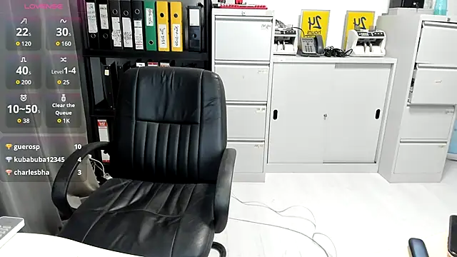 kilenyapatrice live sex cam