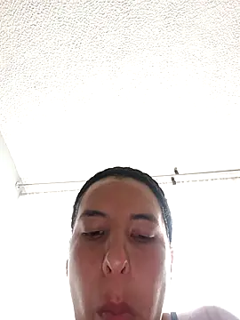 Bonny_Klote live sex cam