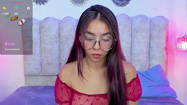 lanna_brunette live sex cam