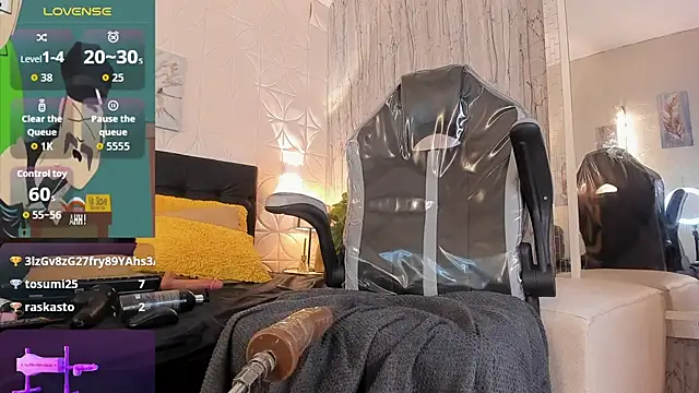 JUANDIAMONDS98 live sex cam