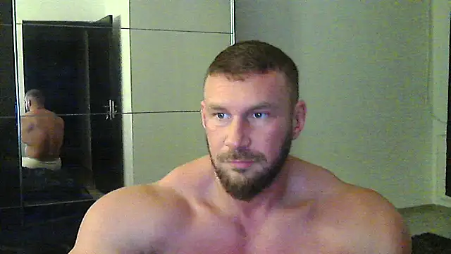 muscularkevin live sex cam