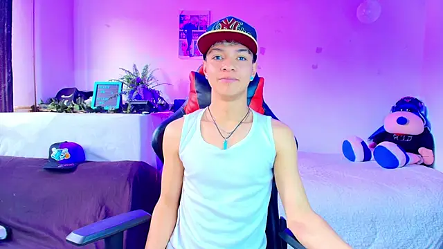 twink_sebas_ live sex cam
