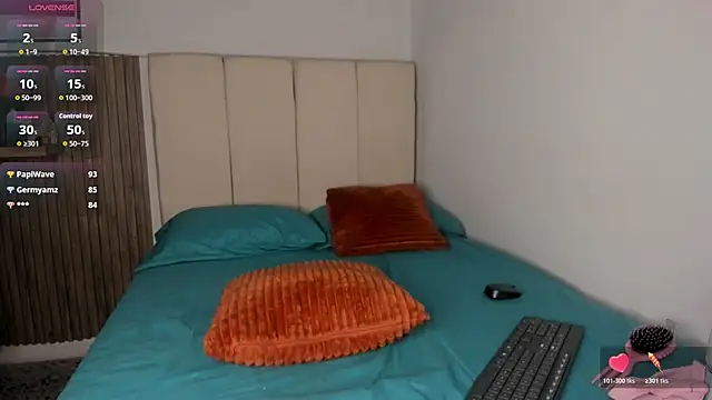 Lunita_naughty live sex cam