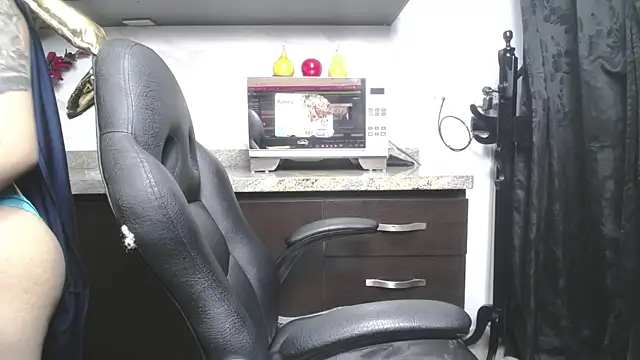 Neesha__ live sex cam