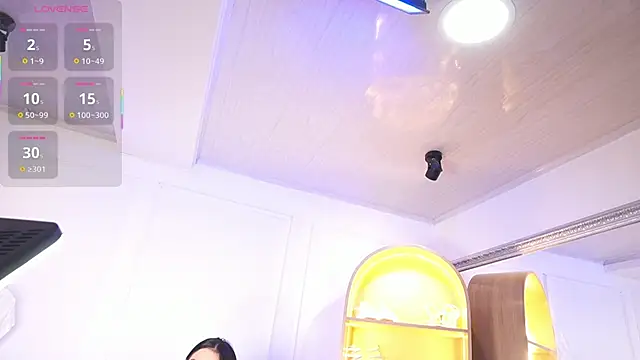 elasummer live sex cam