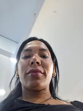 Doll_Loren live sex cam