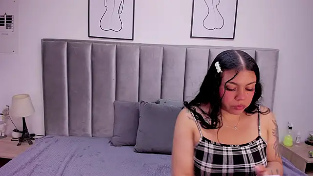 Kyla_Left live sex cam