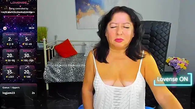 Julia_Dean live sex cam