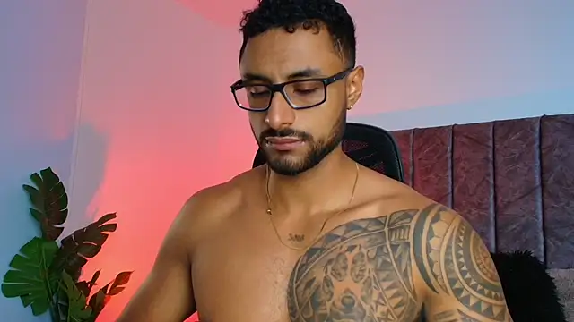 LiamGarcia1 live sex cam