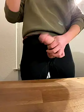 dirtyeeedii live sex cam