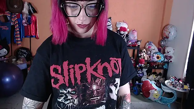 MissMiia2 live sex cam