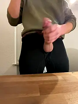 dirtyeeedii live sex cam