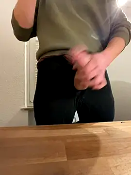 dirtyeeedii live sex cam