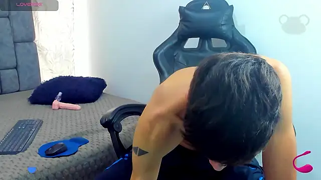 Maikol_Ortiz live sex cam