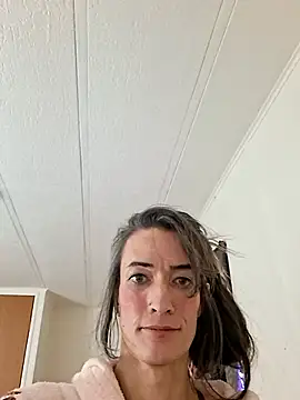 MaitressePomme3 live sex cam