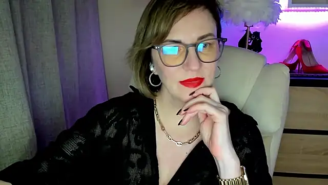 feliziaDesire live sex cam