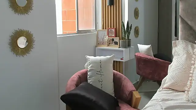 EmilyPeytonn live sex cam