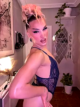 Crystal_________ live sex cam