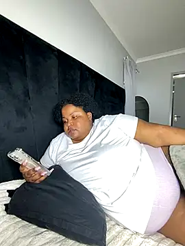 MissLola27 live sex cam