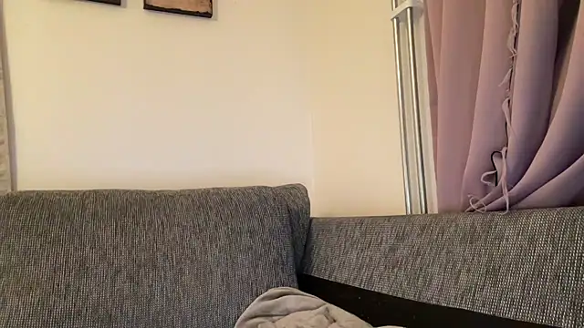 cumwithmee3 live sex cam