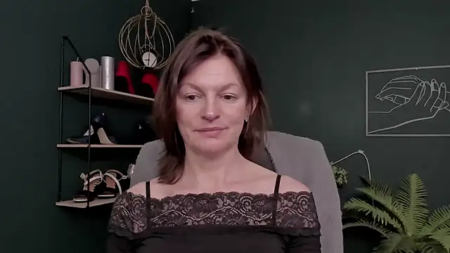 VivianWILD live sex cam