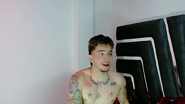 AliceandMax live sex cam