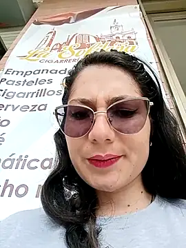 Mia-love-03 live sex cam