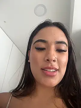 Nattasha_Brown live sex cam