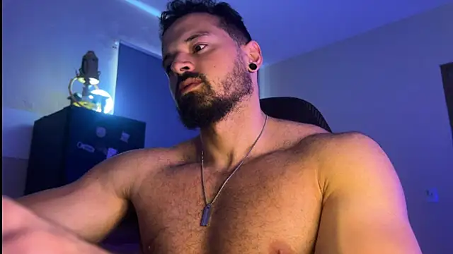 Lucasfit24 live sex cam