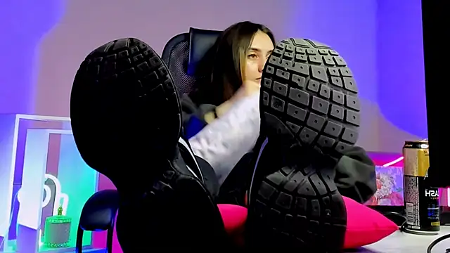 olivianorton live sex cam