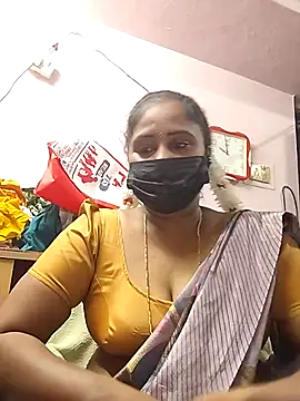 Tamil_devagi live sex cam
