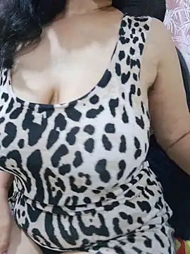 Jassi_Does live sex cam