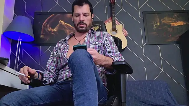 ChrisKox live sex cam