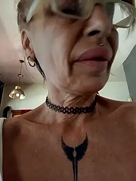 FrozenWaffle live sex cam