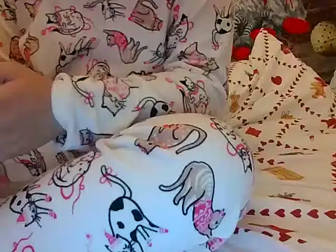 RealLittleRedRidingHood live sex cam