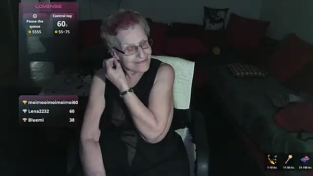 HeisseomaOriginal live sex cam